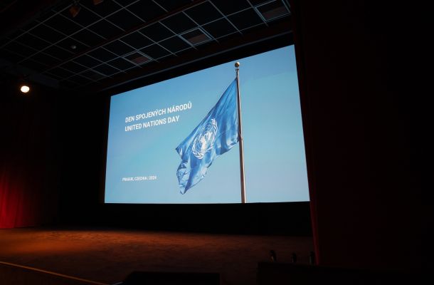Den OSN připomněla filmová projekce a diskuse s mladými experty