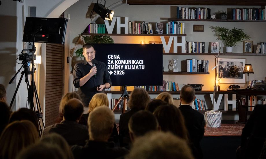 Cenu za komunikaci změny klimatu v Česku za rok 2025 získal sociální a environmentální psycholog Jan Krajhanzl