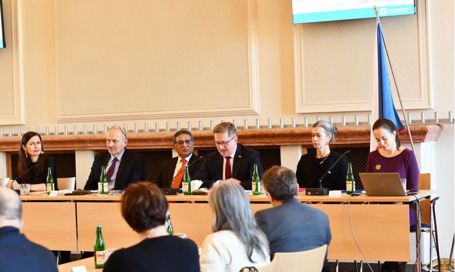 Plán reakce na uprchlickou situaci 2025 v Česku: Projev mezinárodní solidarity pro podporu Ukrajiny a udržitelnou integraci uprchlíků